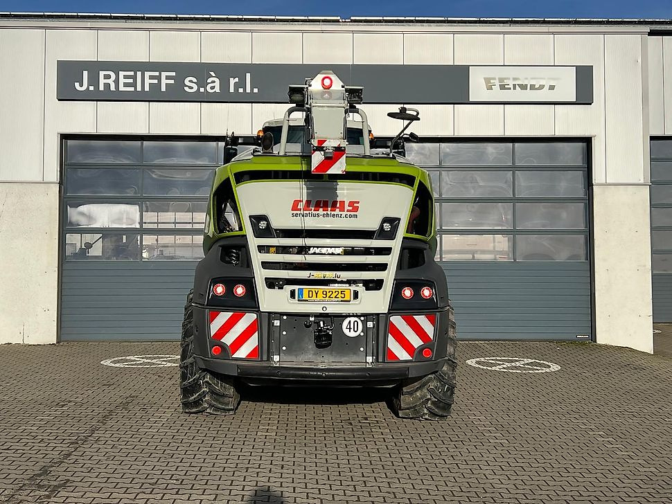 J.Reiff Sarl
Herr Stefan Neukirch - 77 Z.I in den - Ensileuse: photos 3 J.Reiff Sarl
Herr Stefan Neukirch - 77 Z.I in den - Ensileuse: photos 3