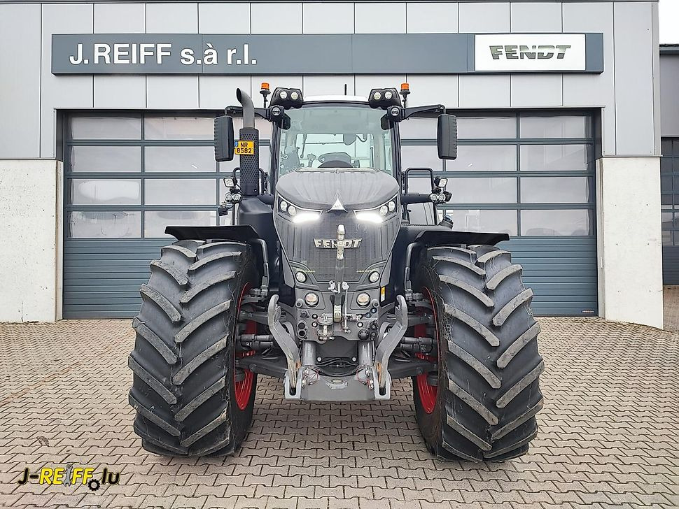 J.Reiff Sarl
Herr Stefan Neukirch - 77 Z.I in den - Tracteur agricole: photos 2 J.Reiff Sarl
Herr Stefan Neukirch - 77 Z.I in den - Tracteur agricole: photos 2