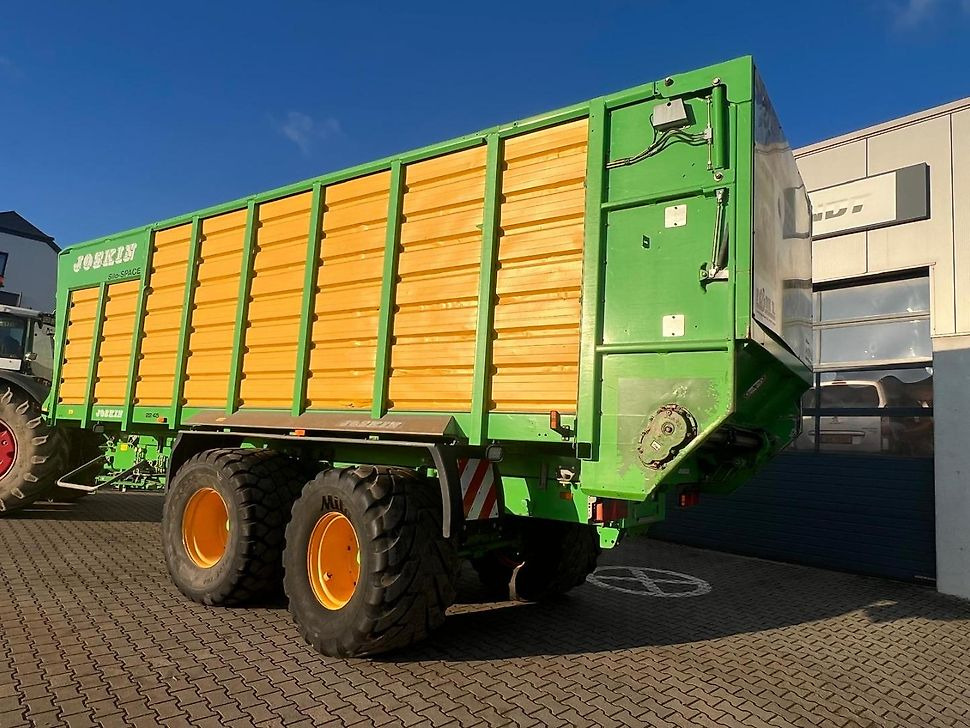 J.Reiff Sarl
Herr Stefan Neukirch - 77 Z.I in den - Remorque agricole: photos 3 J.Reiff Sarl
Herr Stefan Neukirch - 77 Z.I in den - Remorque agricole: photos 3