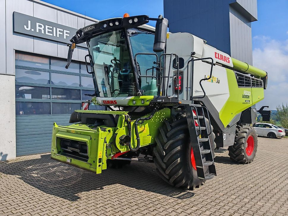 J.Reiff Sarl
Herr Stefan Neukirch - 77 Z.I in den - Moissonneuse-batteuse: photos 4 J.Reiff Sarl
Herr Stefan Neukirch - 77 Z.I in den - Moissonneuse-batteuse: photos 4