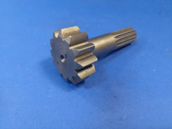 020190A / RG108-71010 Wałek silnika jazdy do Kubota KX41-3V - Moteur hydraulique pour Engins de chantier: photos 1 020190A / RG108-71010 Wałek silnika jazdy do Kubota KX41-3V - Moteur hydraulique pour Engins de chantier: photos 1