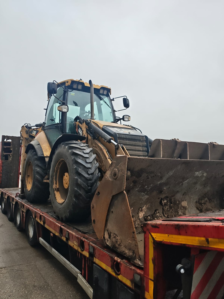 CATERPILLAR 444F - Tractopelle: photos 2 CATERPILLAR 444F - Tractopelle: photos 2
