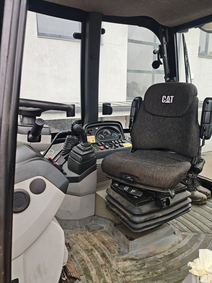 CATERPILLAR 444F - Tractopelle: photos 5 CATERPILLAR 444F - Tractopelle: photos 5