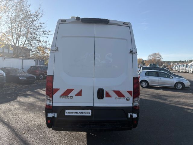 Iveco Daily Kasten 35 S . - Fourgon utilitaire, Utilitaire double cabine: photos 4 Iveco Daily Kasten 35 S . - Fourgon utilitaire, Utilitaire double cabine: photos 4