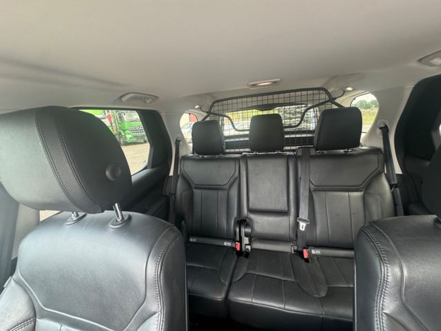 SUV Land Rover Discovery 5 SE TD6: photos 11