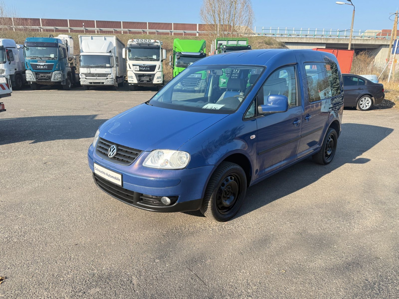 Volkswagen Caddy Life - Transport de personnes: photos 3 Volkswagen Caddy Life - Transport de personnes: photos 3