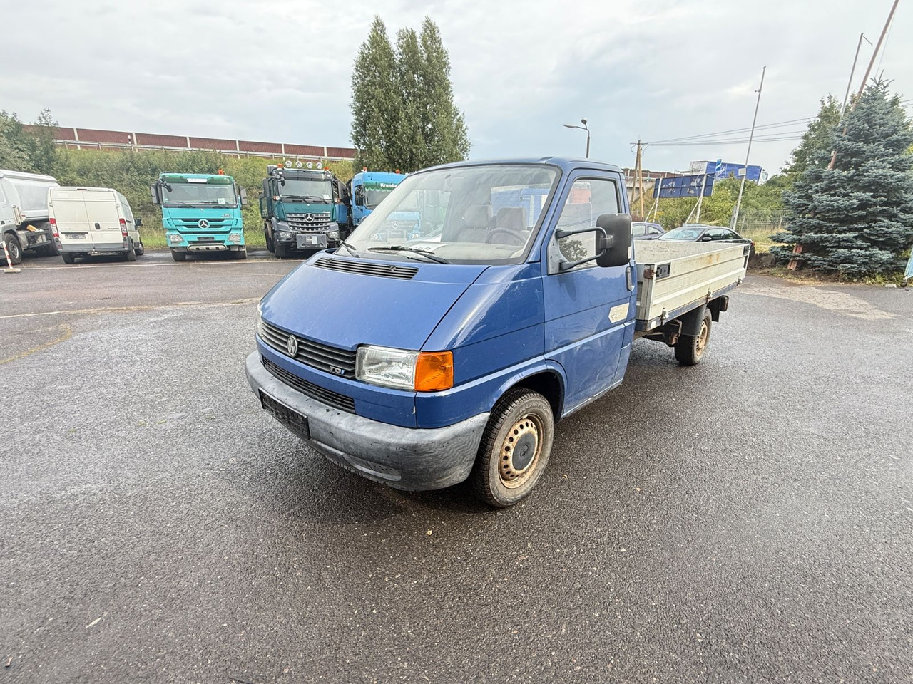 Volkswagen T4 2.5 TDI - Utilitaire plateau: photos 3 Volkswagen T4 2.5 TDI - Utilitaire plateau: photos 3