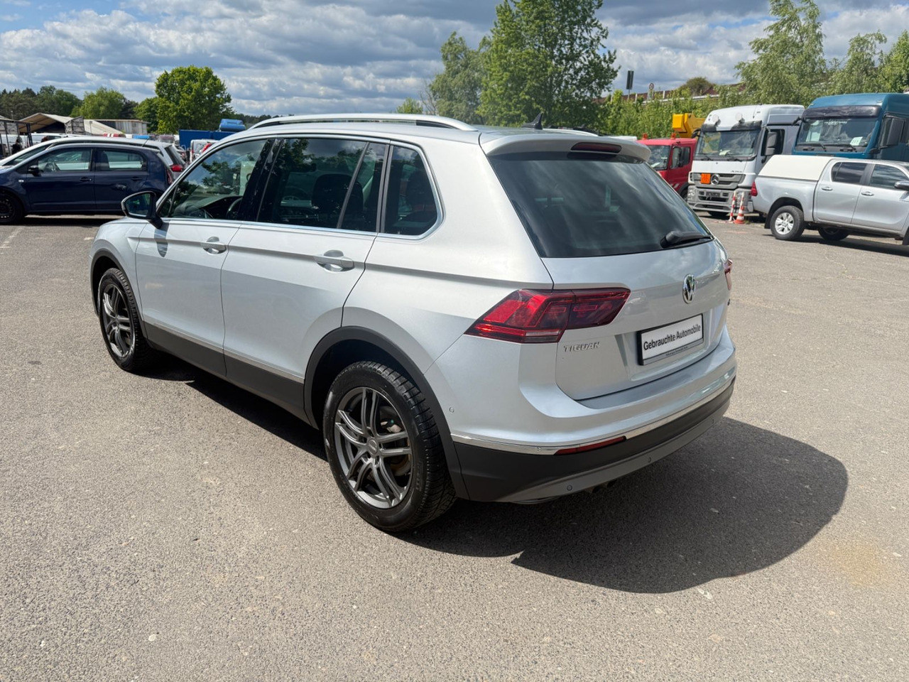 Volkswagen Tiguan Highline BMT/Start-Stopp 4Motion - SUV: photos 5 Volkswagen Tiguan Highline BMT/Start-Stopp 4Motion - SUV: photos 5