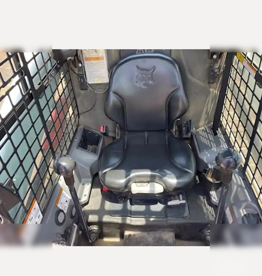 BOBCAT S590 - Mini chargeuse: photos 5 BOBCAT S590 - Mini chargeuse: photos 5