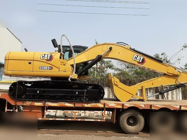 CATERPILLAR 320D3GC - Pelle sur chenille: photos 5 CATERPILLAR 320D3GC - Pelle sur chenille: photos 5