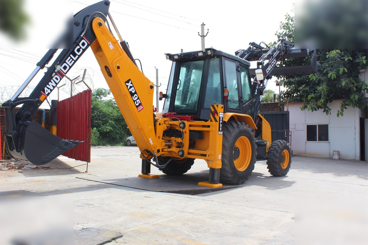 Tractopelle neuf DELCO XP95: photos 18 Tractopelle neuf DELCO XP95: photos 18