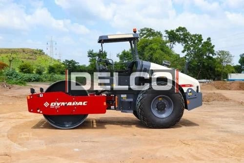 DYNAPAC CA305D - Compacteur: photos 1 DYNAPAC CA305D - Compacteur: photos 1