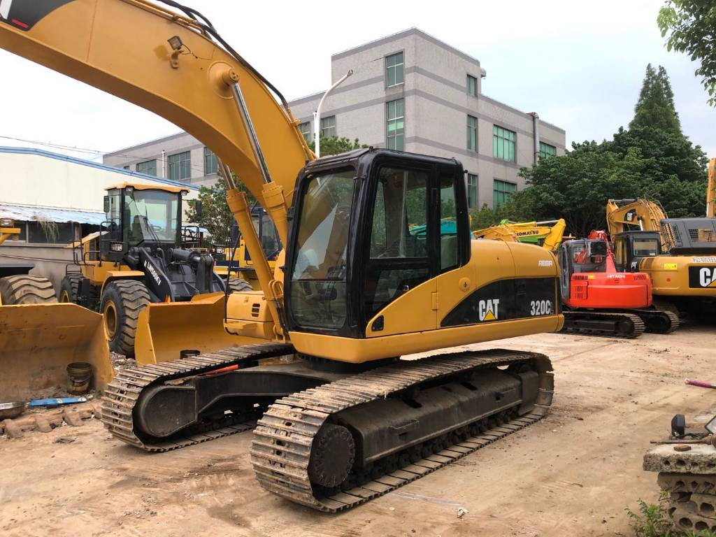 CAT 320 C L - Pelle sur chenille: photos 1 CAT 320 C L - Pelle sur chenille: photos 1