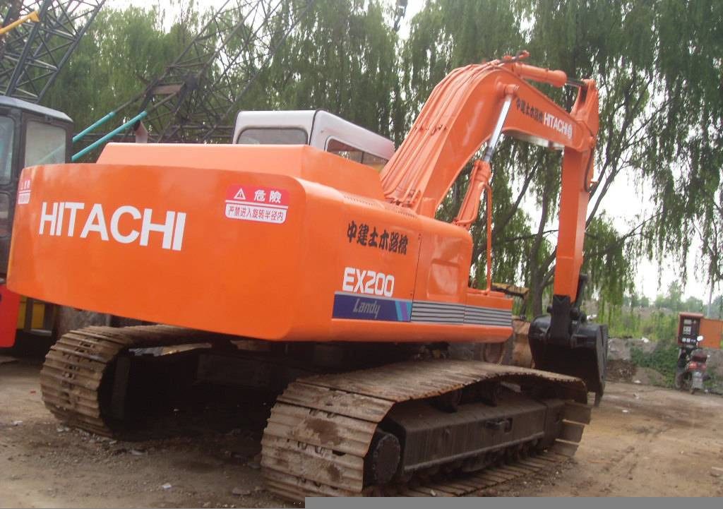 Hitachi EX200-1 - Pelle sur chenille: photos 1 Hitachi EX200-1 - Pelle sur chenille: photos 1