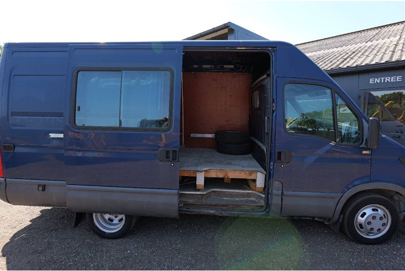 Iveco 35C 13 L2H2 lucht - Fourgon utilitaire: photos 5 Iveco 35C 13 L2H2 lucht - Fourgon utilitaire: photos 5