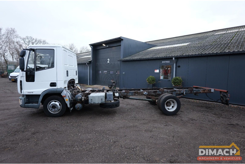 Iveco ML75E16 Eurocargo - Euro 5 - 4x2 - chassis 600 cm lang - lage km - Châssis cabine: photos 3 Iveco ML75E16 Eurocargo - Euro 5 - 4x2 - chassis 600 cm lang - lage km - Châssis cabine: photos 3