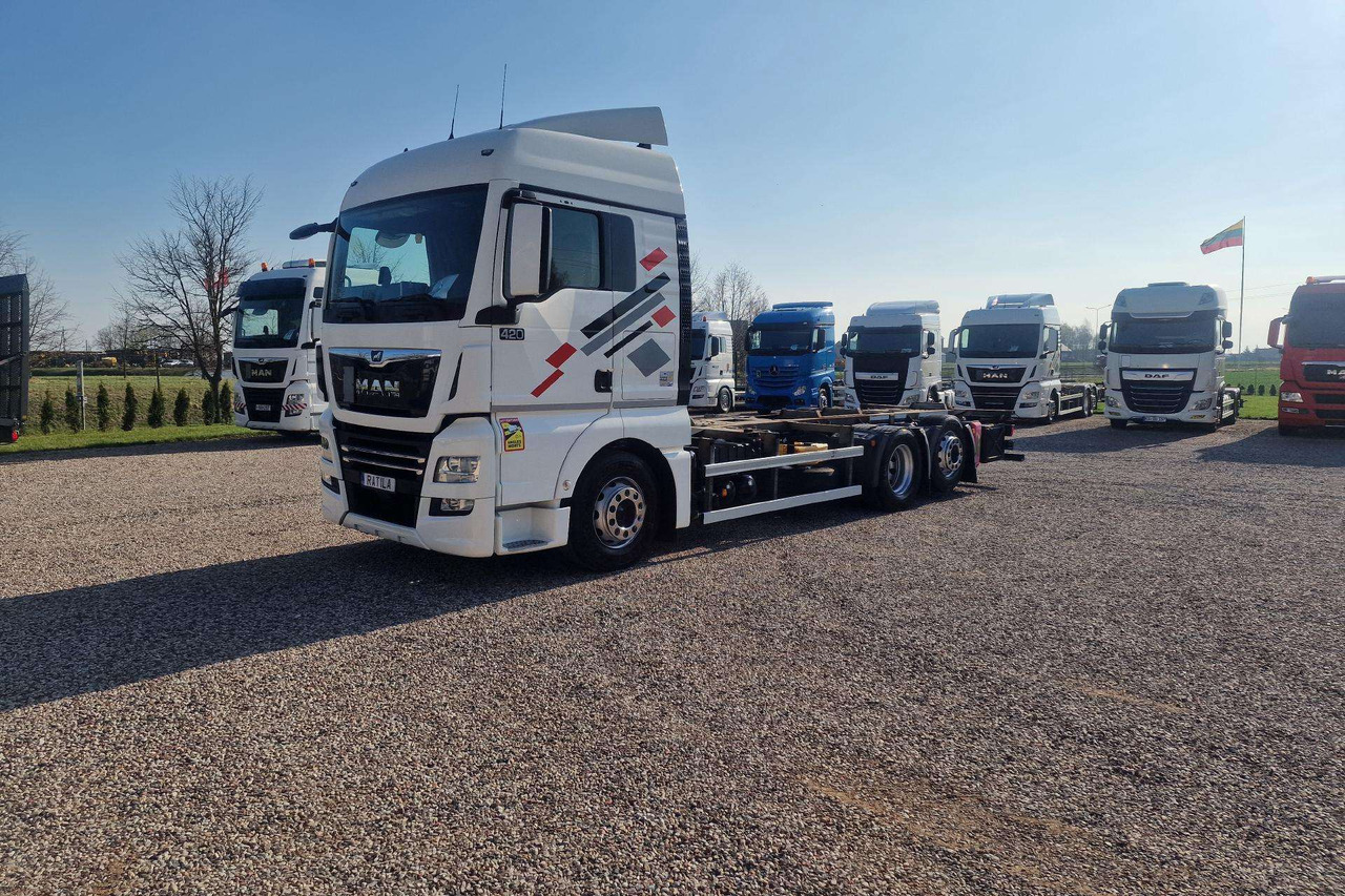 MAN TGX 26.420 - Camion porte-conteneur/ Caisse mobile: photos 1 MAN TGX 26.420 - Camion porte-conteneur/ Caisse mobile: photos 1