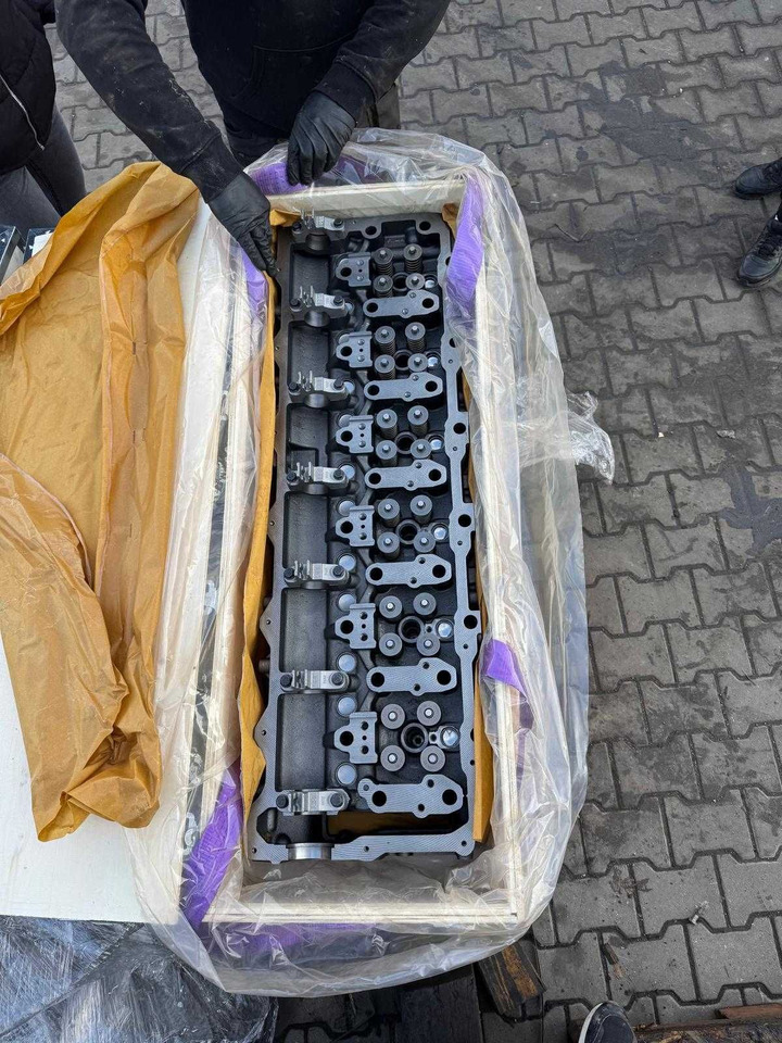 Głowica MAN D2676LF d26 Nowa KOMPLETNA - Moteur: photos 1 Głowica MAN D2676LF d26 Nowa KOMPLETNA - Moteur: photos 1