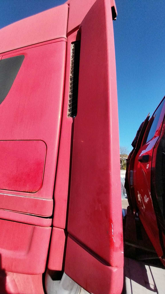 Owiewki do Iveco Stralis 500 - Aérodynamique/ Spoilers pour Camion: photos 2 Owiewki do Iveco Stralis 500 - Aérodynamique/ Spoilers pour Camion: photos 2