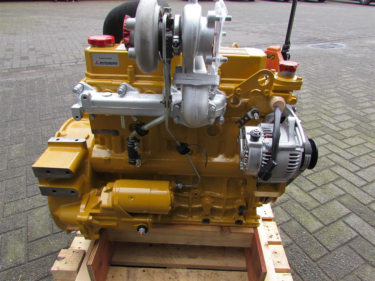 CATERPILLAR / MITSUBISHI RECON S4S-DT73CWL CAT C3.4 55kW-2500Rpm - Moteur pour Chargeuse: photos 5 CATERPILLAR / MITSUBISHI RECON S4S-DT73CWL CAT C3.4 55kW-2500Rpm - Moteur pour Chargeuse: photos 5