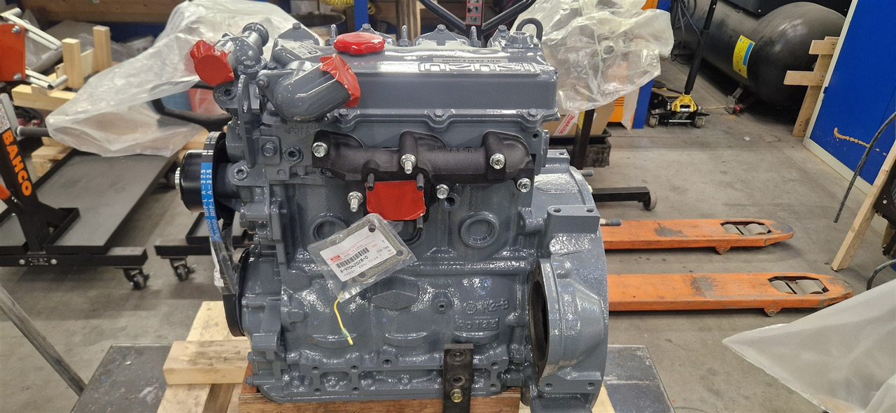 Isuzu RECON 3LD1 PA01 - Moteur pour Pelle: photos 1 Isuzu RECON 3LD1 PA01 - Moteur pour Pelle: photos 1