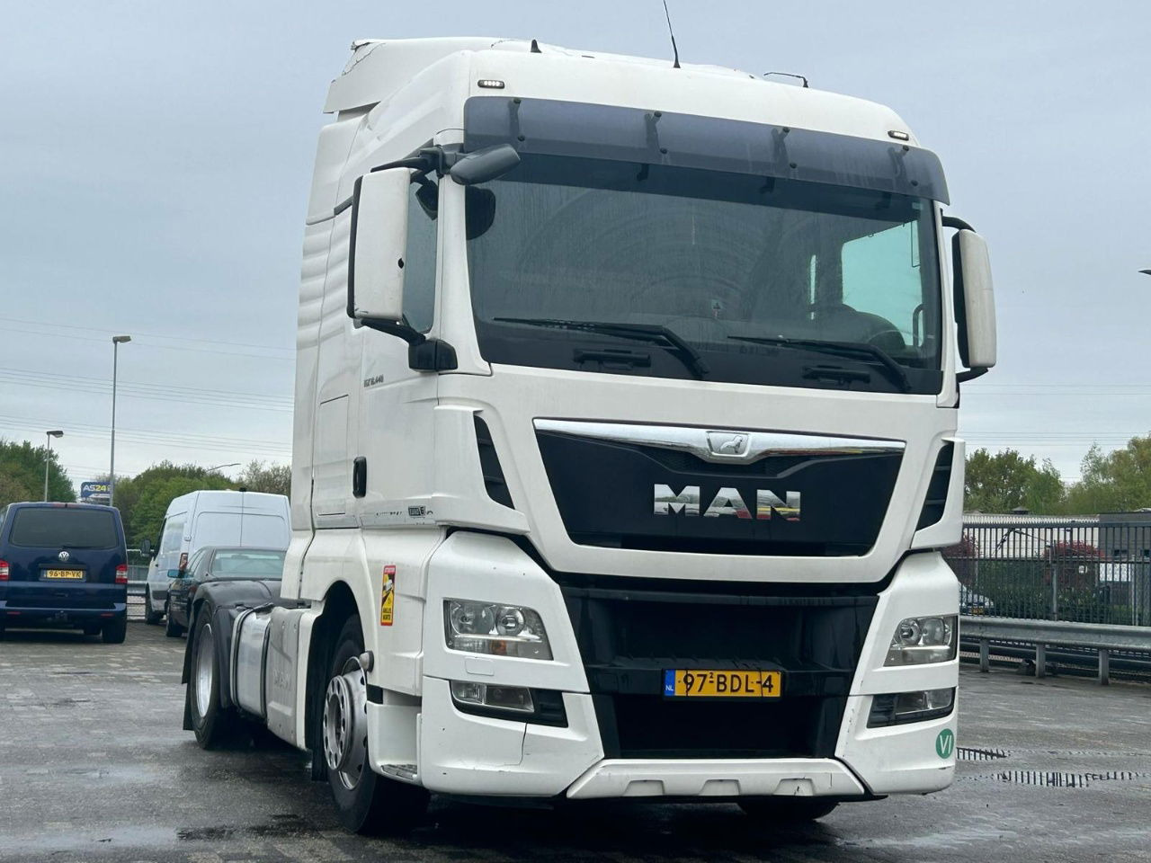 MAN TGX bj. 2013 / Euro 6 / 984.KM - Tracteur routier: photos 1 MAN TGX bj. 2013 / Euro 6 / 984.KM - Tracteur routier: photos 1