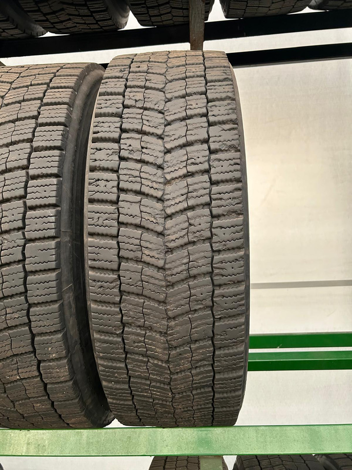 MICHELIN - Pneu pour Remorque: photos 3 MICHELIN - Pneu pour Remorque: photos 3