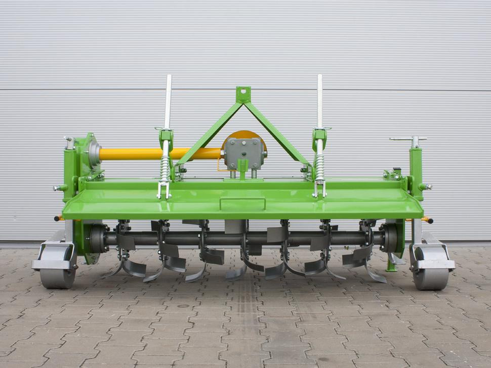 Bomet Bodenfräsen / Rotary tiller / Rotavator / Vangatrice / Rastrillo / Культиватор / Glebogryzarka 2 m - Rotavator: photos 5 Bomet Bodenfräsen / Rotary tiller / Rotavator / Vangatrice / Rastrillo / Культиватор / Glebogryzarka 2 m - Rotavator: photos 5