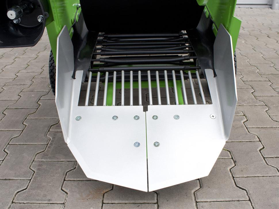 Arracheuse de pommes de terre neuf Bomet Siebkettenroder / Potato digger / Arracheuse de pomme de terre / Scavapatate / Однорядная картофельная копалка / Kopaczka do ziemniaków Z656: photos 9