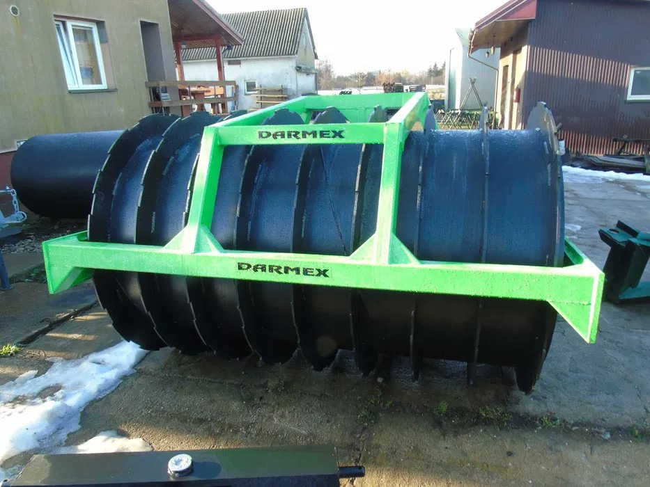 Darmex Silowalze / Silage compaction roller / Rouleau de l’ensilage / Rullo /Rodillo / Wał do gniecenia pryzm 2,2 m - Rouleau agricole: photos 3 Darmex Silowalze / Silage compaction roller / Rouleau de l’ensilage / Rullo /Rodillo / Wał do gniecenia pryzm 2,2 m - Rouleau agricole: photos 3