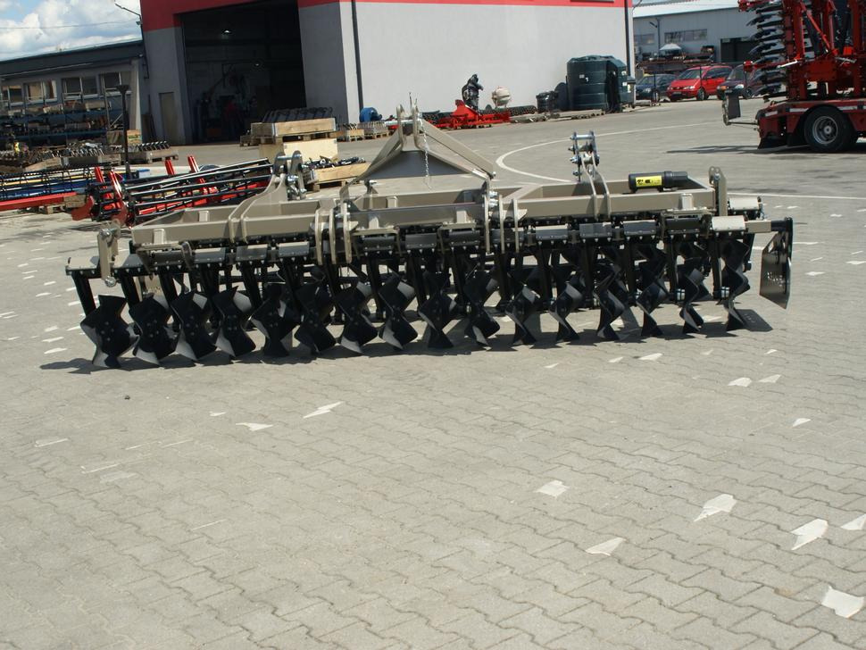 ROLEX Scheibenegge / Cross-Cutter harrow / Dechaumeur cross-cutter / Cross Cutter erpice / Борона с поперечным катком жёсткий/ Brona cross cutter sztywna 4 m - Cover crop: photos 3 ROLEX Scheibenegge / Cross-Cutter harrow / Dechaumeur cross-cutter / Cross Cutter erpice / Борона с поперечным катком жёсткий/ Brona cross cutter sztywna 4 m - Cover crop: photos 3