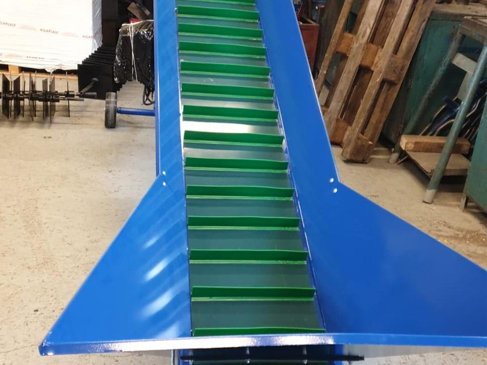 ROLMET Förderband / Belt conveyor / Convoyeur à tapis / Przenośnik taśmowy / Trasportatore a nastro / Конвейер ленточный / Przenośnik taśmowy PT - 1/3R - Bande transporteuse: photos 3 ROLMET Förderband / Belt conveyor / Convoyeur à tapis / Przenośnik taśmowy / Trasportatore a nastro / Конвейер ленточный / Przenośnik taśmowy PT - 1/3R - Bande transporteuse: photos 3