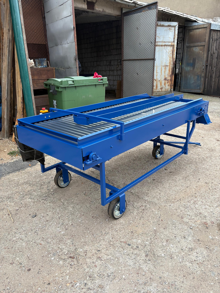 ROLMET Rollenverlesetisch / Sorting table / Table de tri / Tavolo selettivo / Cambiador / Сортировочный стол / Stół przebierczy SP2 - Matériel pomme de terre: photos 2 ROLMET Rollenverlesetisch / Sorting table / Table de tri / Tavolo selettivo / Cambiador / Сортировочный стол / Stół przebierczy SP2 - Matériel pomme de terre: photos 2