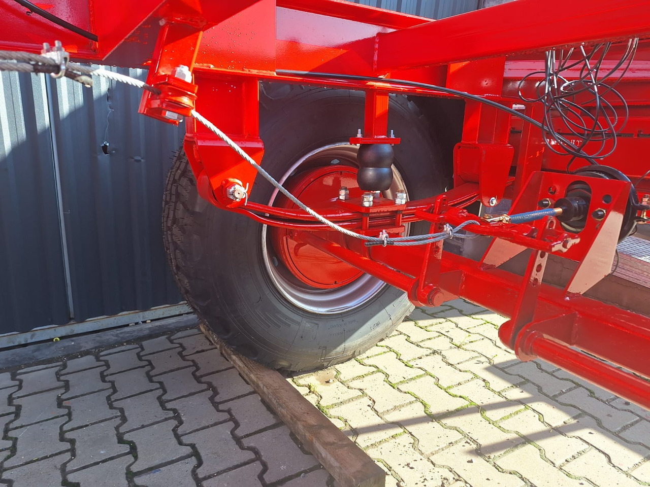 Benne agricole neuf Techmont Anhänger / Trailer / Remorque / Rimorchio / Прицеп двухоосный бортовой / Przyczepa dwuosiowa PTD16 12 t: photos 10 Benne agricole neuf Techmont Anhänger / Trailer / Remorque / Rimorchio / Прицеп двухоосный бортовой / Przyczepa dwuosiowa PTD16 12 t: photos 10