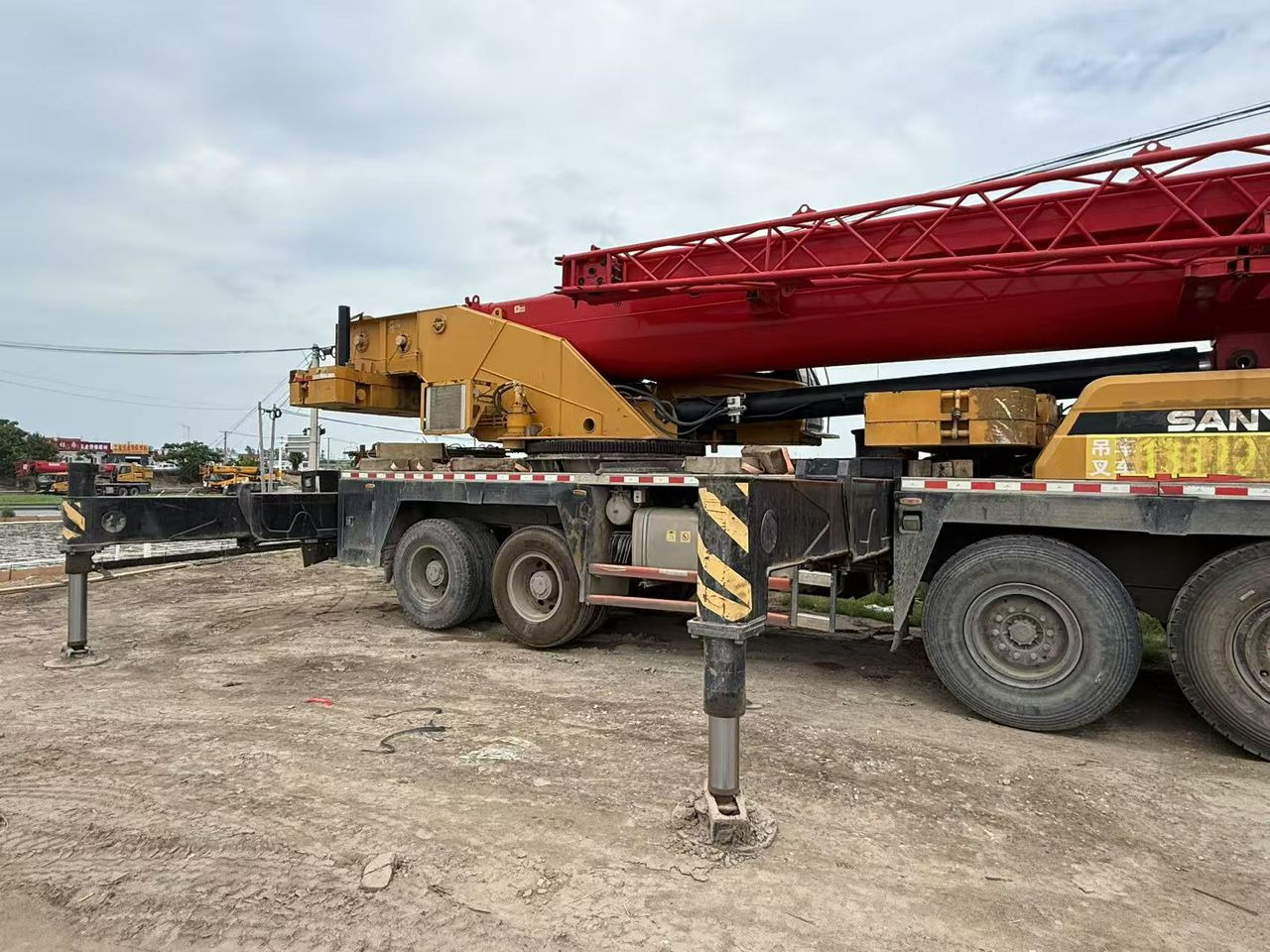 SANY STC800T5 STC800E5 STC800C5 80tons - Grue mobile: photos 2 SANY STC800T5 STC800E5 STC800C5 80tons - Grue mobile: photos 2