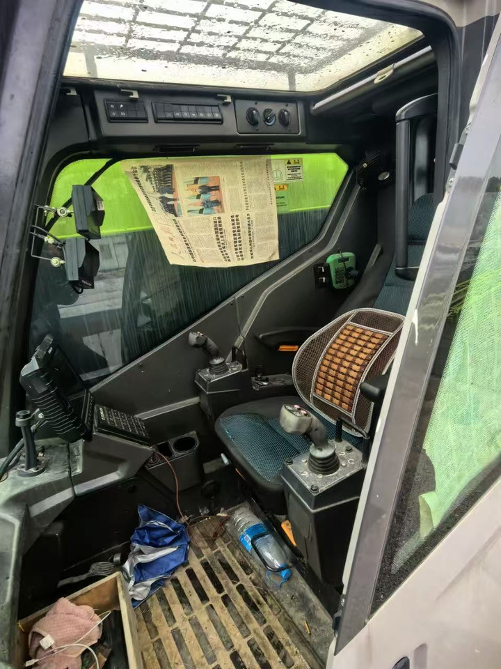 ZOOMLION 200E7 - Grue tout-terrain: photos 5 ZOOMLION 200E7 - Grue tout-terrain: photos 5