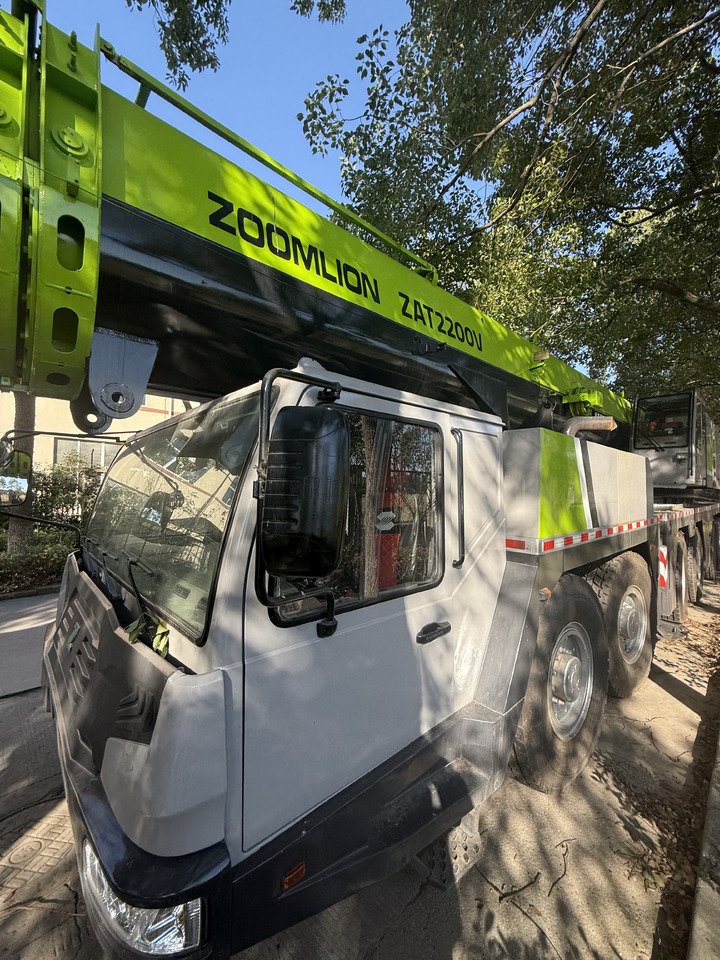 ZOOMLION ZAT2200V - Grue mobile: photos 4 ZOOMLION ZAT2200V - Grue mobile: photos 4
