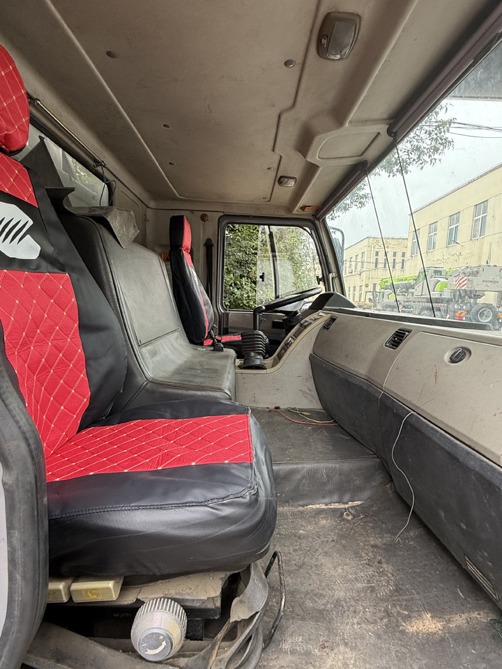 ZOOMLION ZTC700V1 - Grue mobile: photos 5 ZOOMLION ZTC700V1 - Grue mobile: photos 5