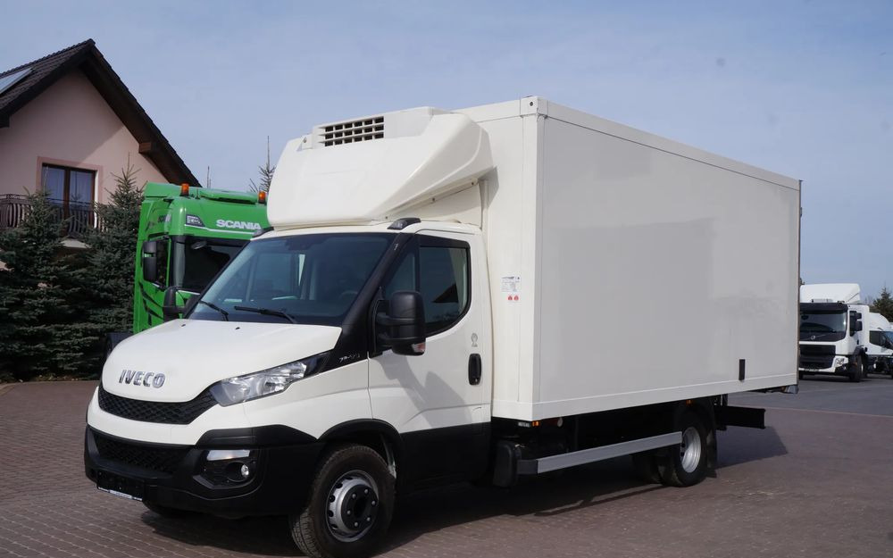 Iveco DAILY 70c17 CHŁODNIA 5 m Thermo king V-500 MAX Wzorowy Stan - Camion frigorifique: photos 1 Iveco DAILY 70c17 CHŁODNIA 5 m Thermo king V-500 MAX Wzorowy Stan - Camion frigorifique: photos 1
