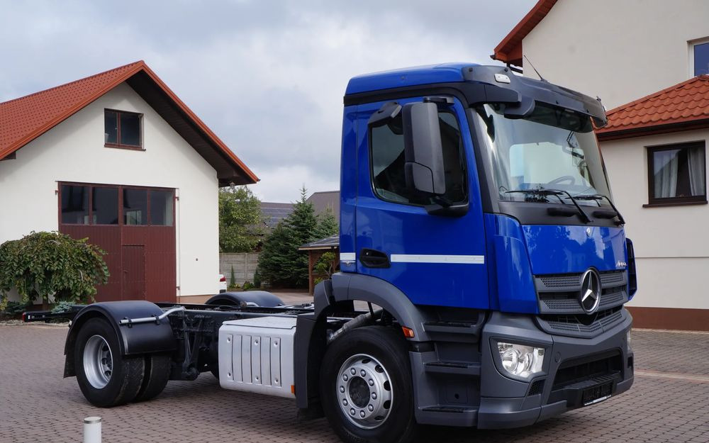 Mercedes-Benz ANTOS 1824 ACTROS EURO 6 RAMA DO ZABUDOWY ROZSTAW OSI 3.80M ANTOS 1830 1827 - Châssis cabine: photos 3 Mercedes-Benz ANTOS 1824 ACTROS EURO 6 RAMA DO ZABUDOWY ROZSTAW OSI 3.80M ANTOS 1830 1827 - Châssis cabine: photos 3