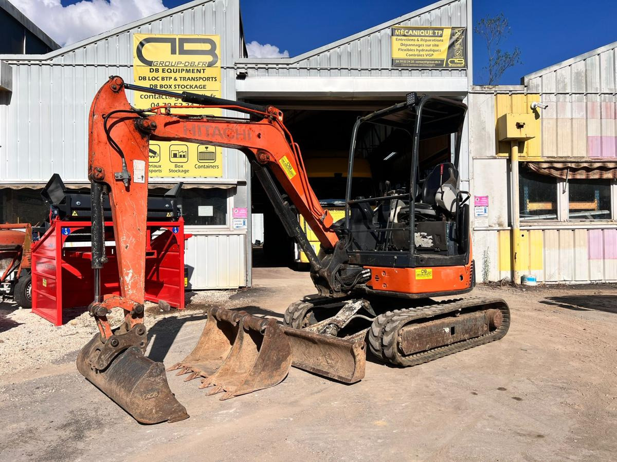 Hitachi ZX29U3 MINIPELLE 3T - Mini pelle: photos 1 Hitachi ZX29U3 MINIPELLE 3T - Mini pelle: photos 1