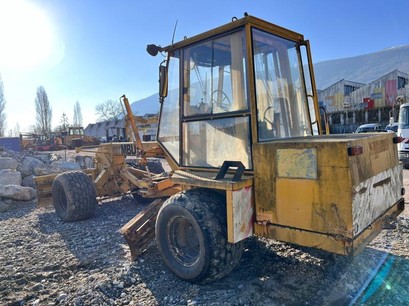 Mbu G50A NIVELEUSE 7T - Niveleuse: photos 3 Mbu G50A NIVELEUSE 7T - Niveleuse: photos 3