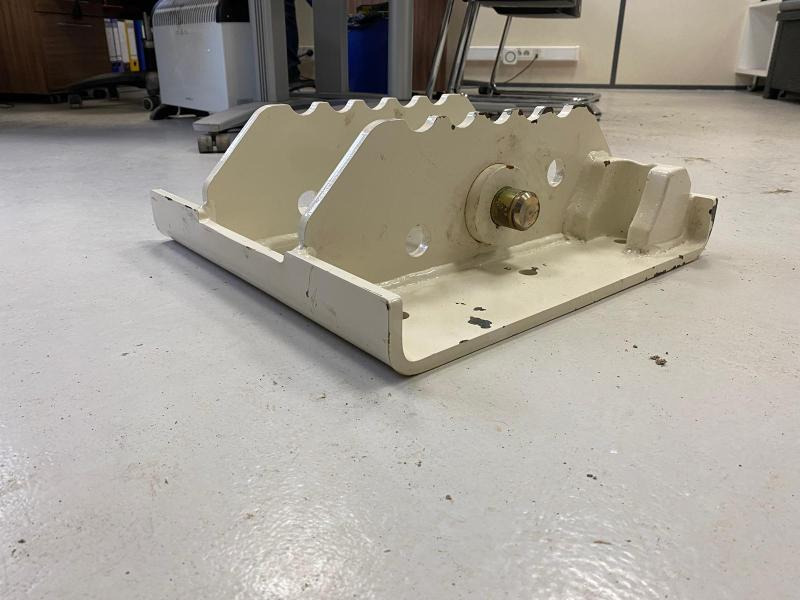 Pied de stabilisateur NEUF Pour TEREX TLB 830 à 990 et Benford - Pièces de rechange pour Tractopelle: photos 3 Pied de stabilisateur NEUF Pour TEREX TLB 830 à 990 et Benford - Pièces de rechange pour Tractopelle: photos 3