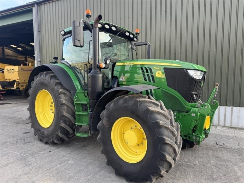 John Deere 6215R Command Pro **Ultimate Edition**Front PTO**V  - Tracteur agricole: photos 3 John Deere 6215R Command Pro **Ultimate Edition**Front PTO**V  - Tracteur agricole: photos 3