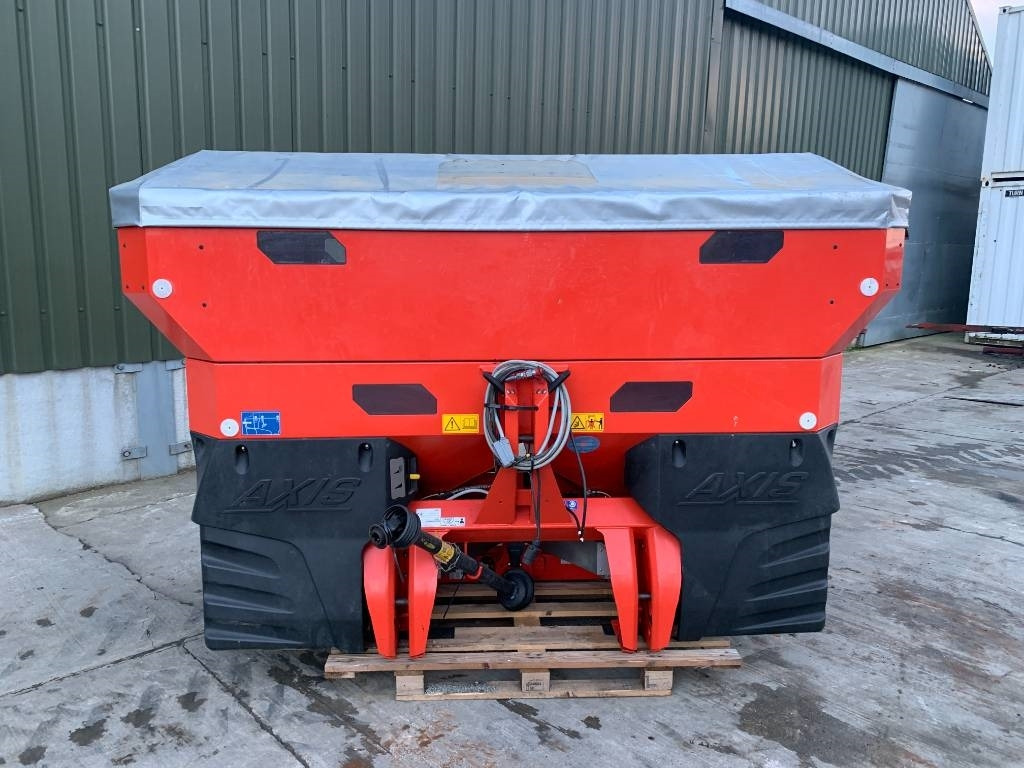 Kuhn 40.2 m-emc Fert Spreader - Distributeur d'engrais: photos 3 Kuhn 40.2 m-emc Fert Spreader - Distributeur d'engrais: photos 3