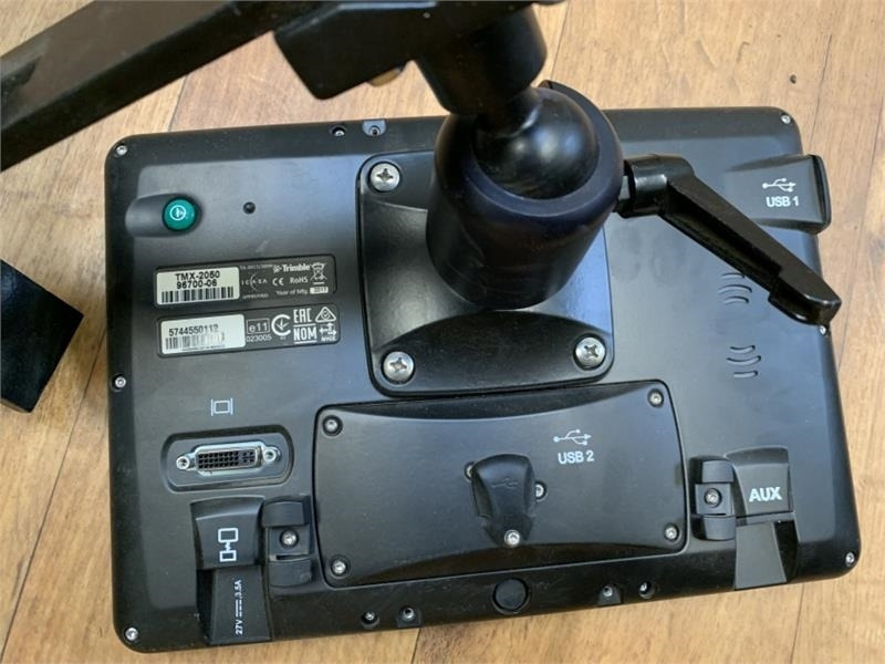 Trimble TMX 2050 Display Trimble TMX 2050 Display - Machine agricole: photos 5 Trimble TMX 2050 Display Trimble TMX 2050 Display - Machine agricole: photos 5