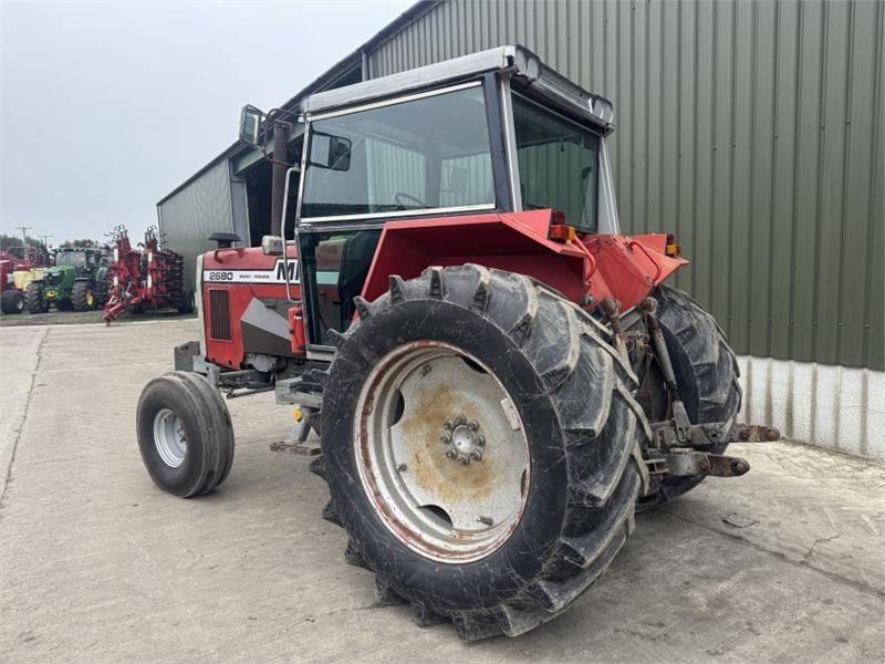 Massey Ferguson 2680 2WD **Low Hours**  - Tracteur agricole: photos 2 Massey Ferguson 2680 2WD **Low Hours**  - Tracteur agricole: photos 2