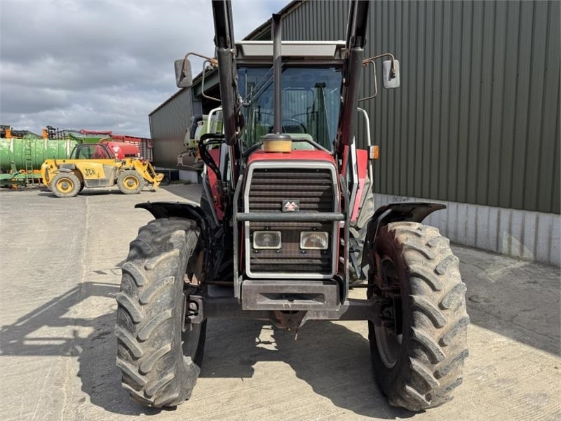 Massey Ferguson Massey Ferguson 3075 Dynashift *Low Hours* - Tracteur agricole: photos 5 Massey Ferguson Massey Ferguson 3075 Dynashift *Low Hours* - Tracteur agricole: photos 5
