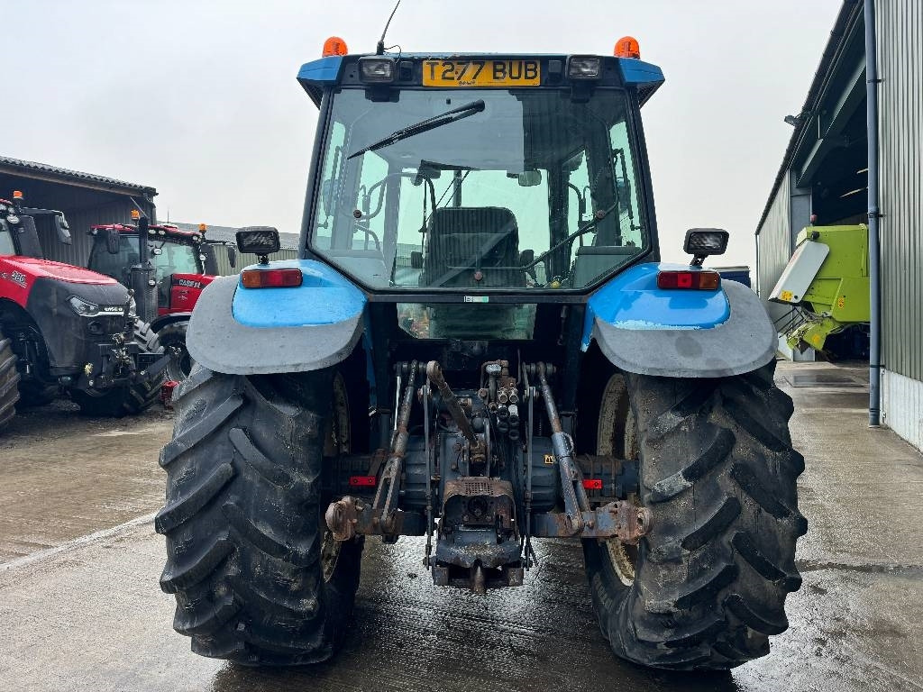 New Holland TS 100 - Tracteur agricole: photos 5 New Holland TS 100 - Tracteur agricole: photos 5