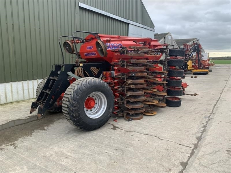 Sumo Sumo 4m Versadrill Moore System - Combiné de semis: photos 2 Sumo Sumo 4m Versadrill Moore System - Combiné de semis: photos 2